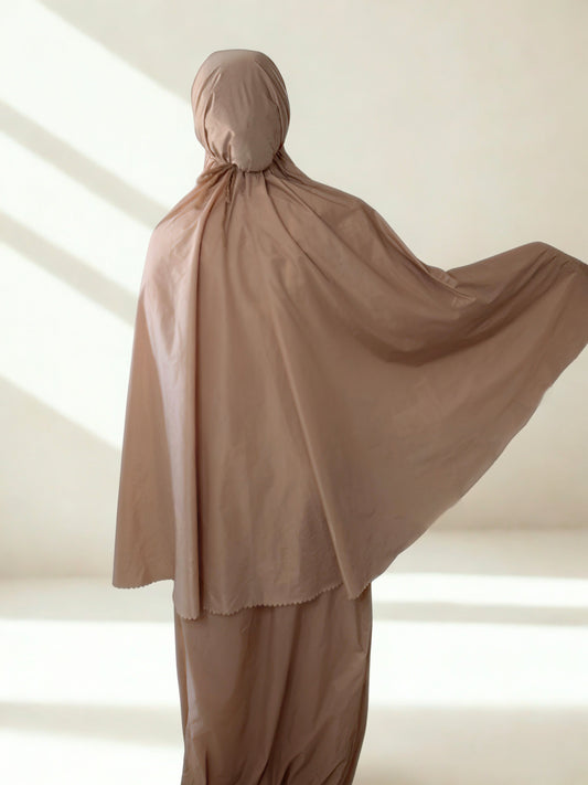 Mukena travel mini , collection mini&go beige parachute Korean ample 3 pièces avec mini pochette de rangement _ Tenue de prière haute de gamme _ NIYA